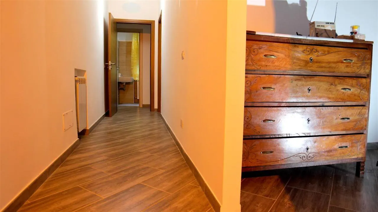 Lena'S House Hotel Castel di Leva Guest house